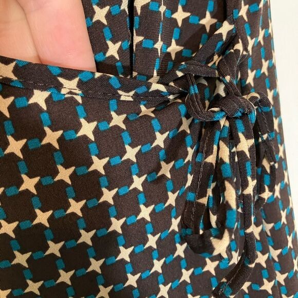 Element Z faux wrap dress, short sleeve, pattern, excellent condition, PXL - Picture 2 of 3